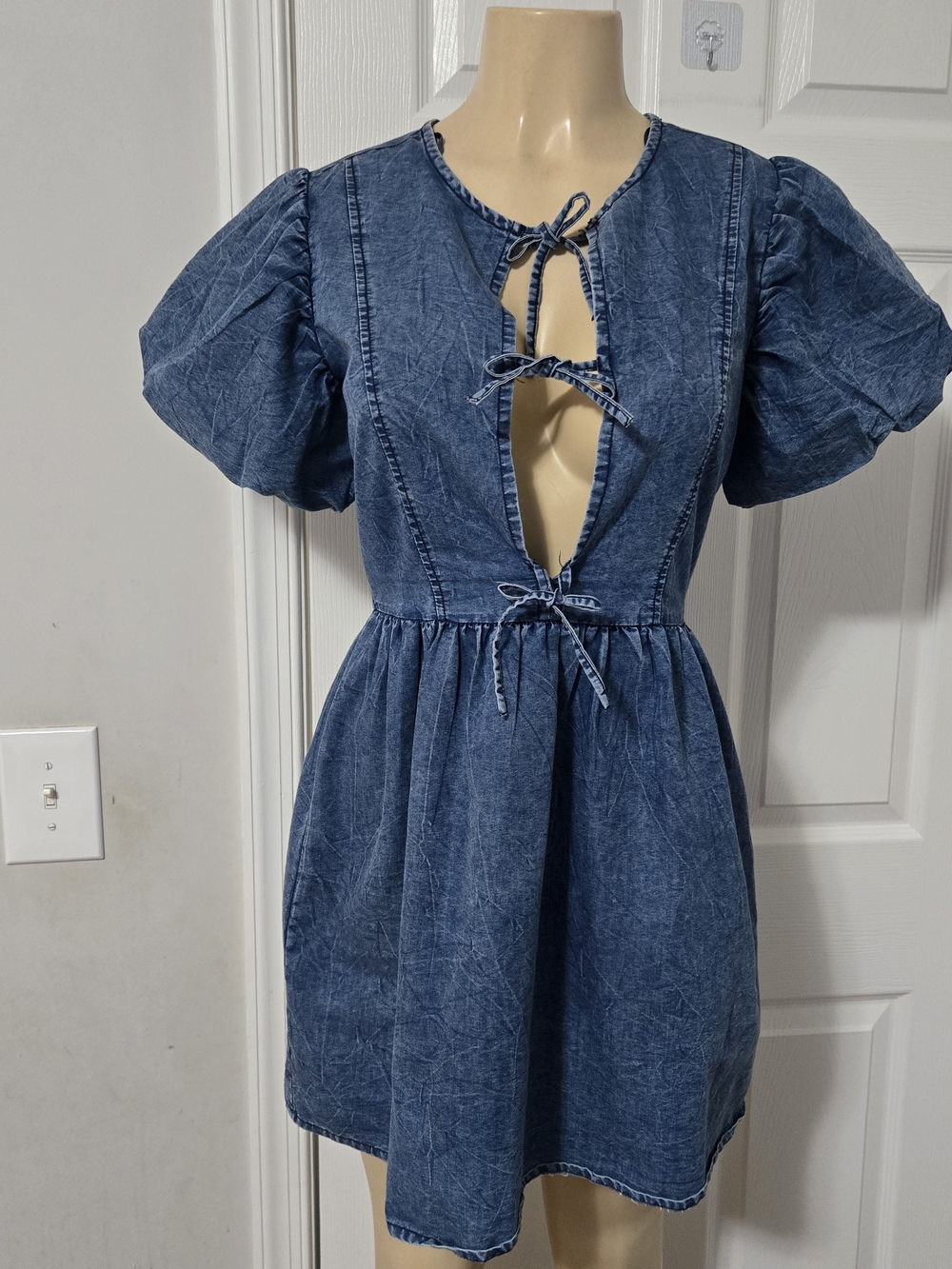 Washed Denim Tie-Front Puff Sleeve Mini Dress - Blue